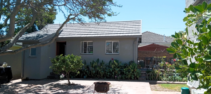 To Let 1 Bedroom Property for Rent in Strand North Western Cape